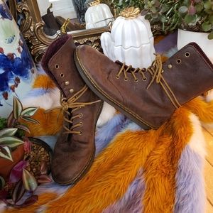 DMs Stratford Brown Leather Boot W US8/UK6